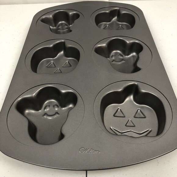 Wilton Halloween Ghosts & Pumpkins Non-Stick Mini Cake Muffin Brownie Jello Mold - Picture 4 of 9